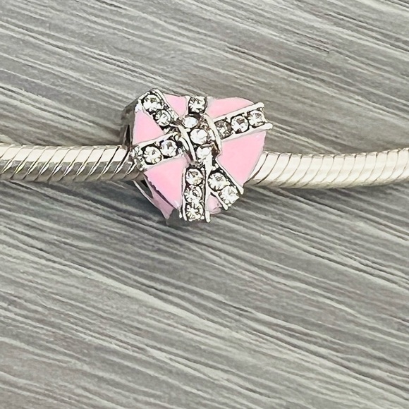 Silver plated pink enamel & paved clear crystal HEART Bracelet charm - Picture 2 of 5
